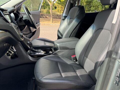 Hyundai SANTA FE CRDI PREMIUM 18